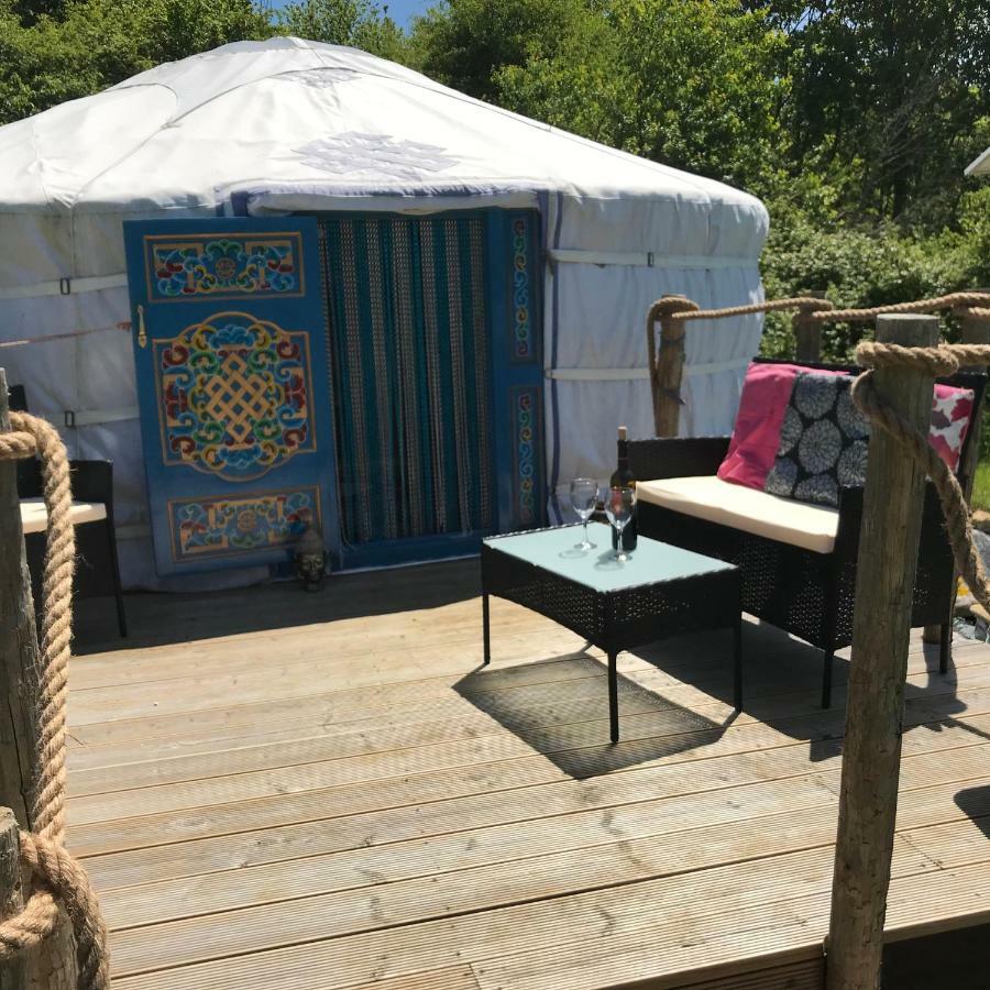 Hotel French Fields Luxury Glamping Original Mongolian Yurt Le-Vieux-Cerier Exterior foto