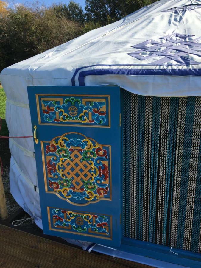 Hotel French Fields Luxury Glamping Original Mongolian Yurt Le-Vieux-Cerier Exterior foto