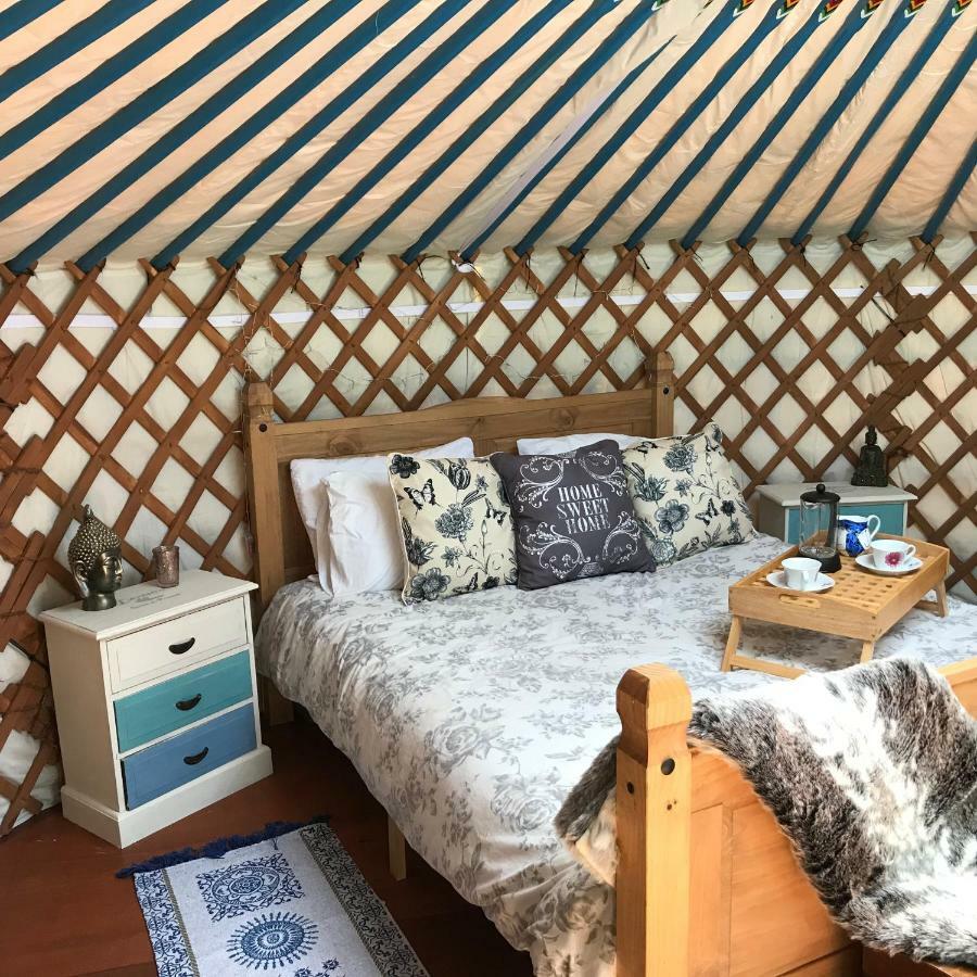 Hotel French Fields Luxury Glamping Original Mongolian Yurt Le-Vieux-Cerier Exterior foto